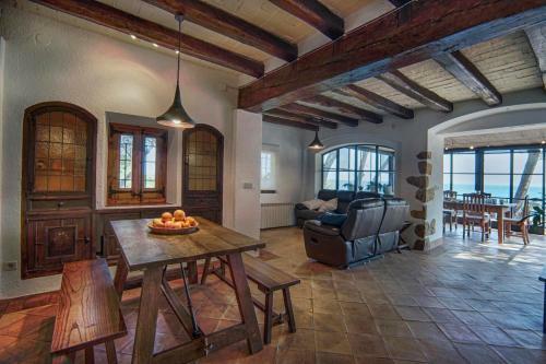 Tamariu Villa Sleeps 8