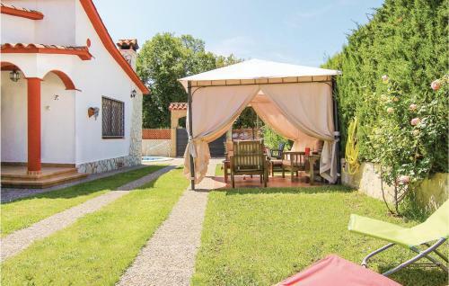 Three-bedroom Holiday Home In Tordera