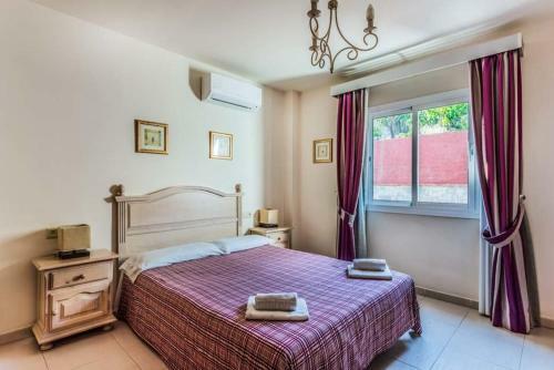 Torrox Villa Sleeps 8 Pool Air Con Wifi