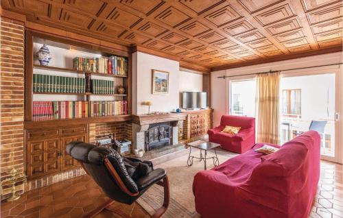 Three-bedroom Apartment In Tossa De Mar