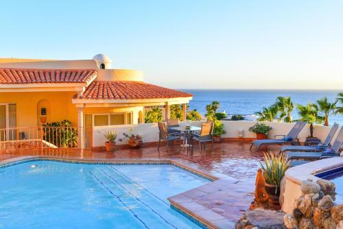 Family Vacation With Ocean Views At Villa Lorena