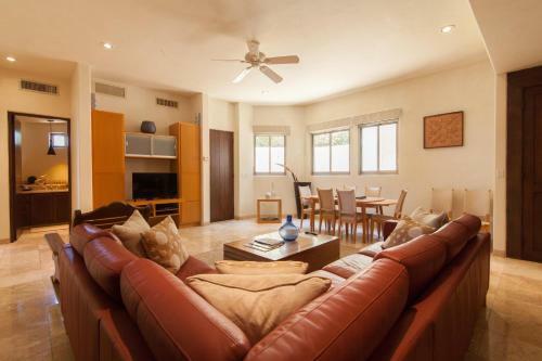Full Service Stunning Oceanfront At Villa Penasco