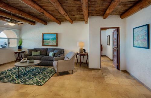 Panoramic Ocean Views At Hillside Casa Mirador