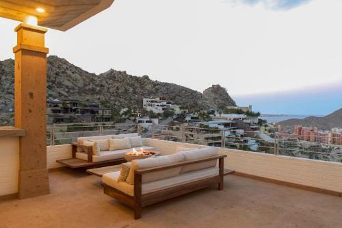 Great Location For Big Group At Villa Jade De Law