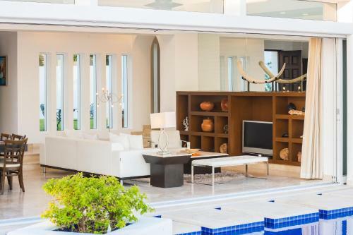 Elegance And Amazing Ocean View, Villa Clara Vista