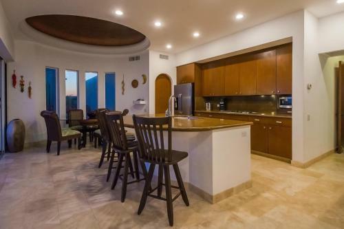 Elegance And Amazing Ocean View, Villa Clara Vista