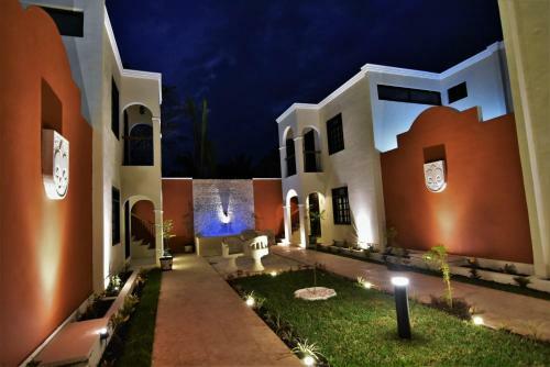 Casa Valladolid Boutique Hotel