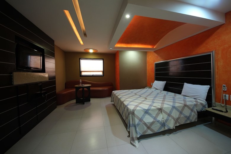 Hotel Motel Suites Xiu