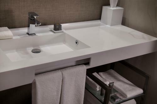 AC Hotel By Marriott Santa Fe