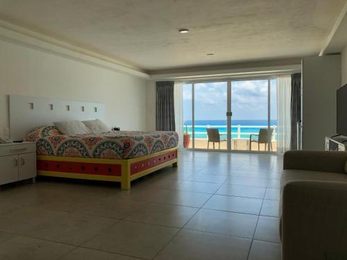 Villa Prime Eight Bedroom Beach House