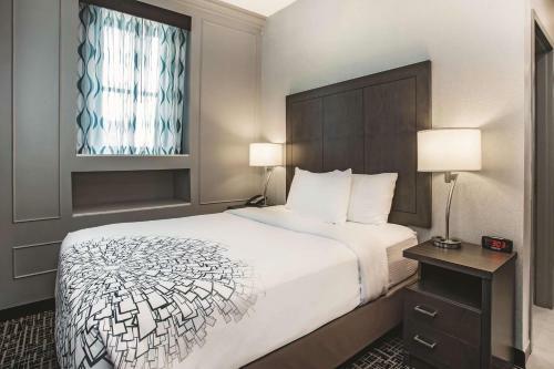 Hotel La Quinta By Wyndham Baltimore Downtown