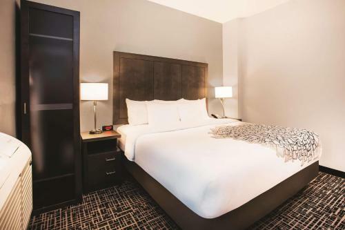 Hotel La Quinta By Wyndham Baltimore Downtown