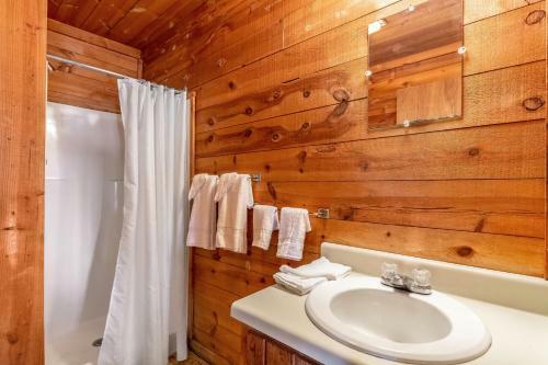 Indian Lakes Camping Resort