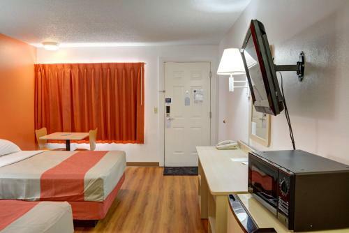 Hotel Motel 6 Bend