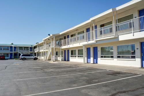 Hotel Motel 6 Bend