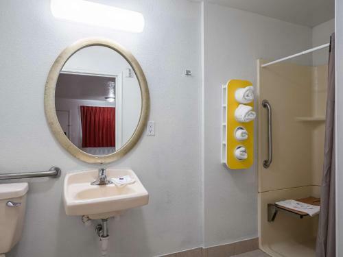 Hotel Motel 6 Columbus Osu
