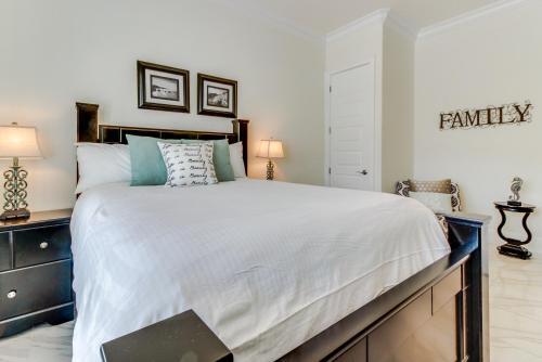 Miramar Beach Villa