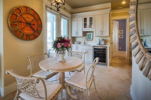 Turquoise By The Gulf Home