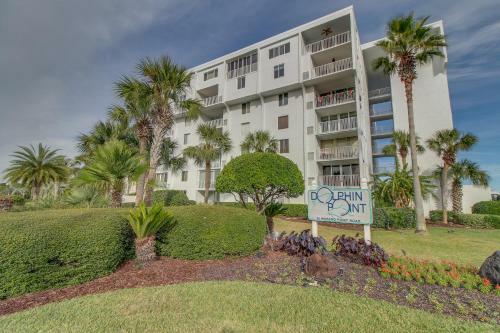 Dolphin Point #406a