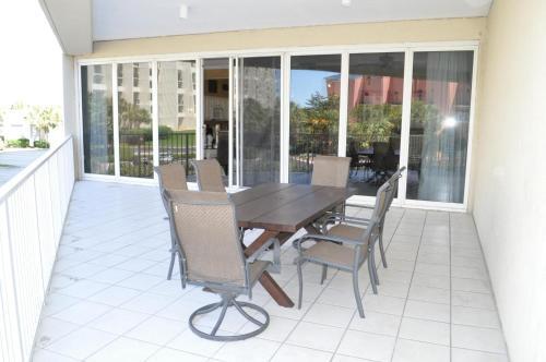 Tides 107 - Flr1 - 2br 2ba - (6)