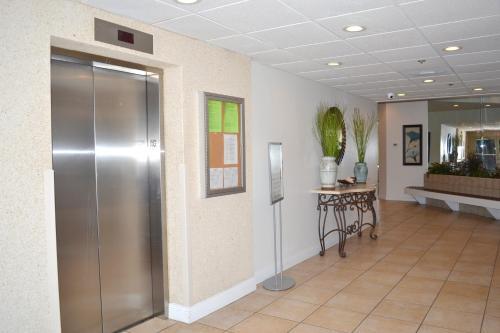Apartamento Beach Manor 1005 Condo