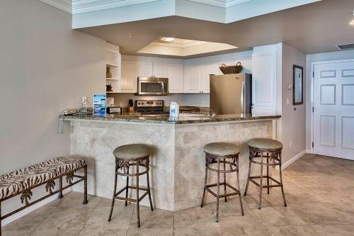 Apartamento Latitude Adjusment Condo