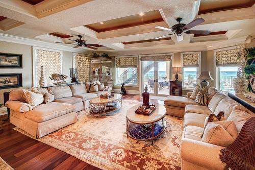 Palazzo Del Mar Home