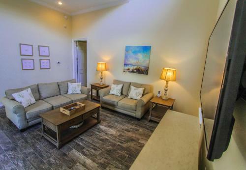 High Tide Apartment