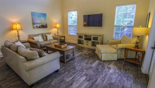 High Tide Apartment
