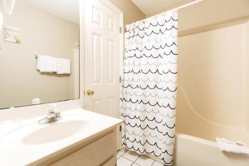 Apartamento 1st-floor Condo Unit 113