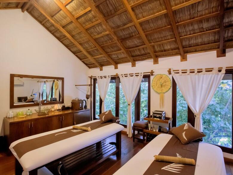 Hotel Reethi Beach Resort
