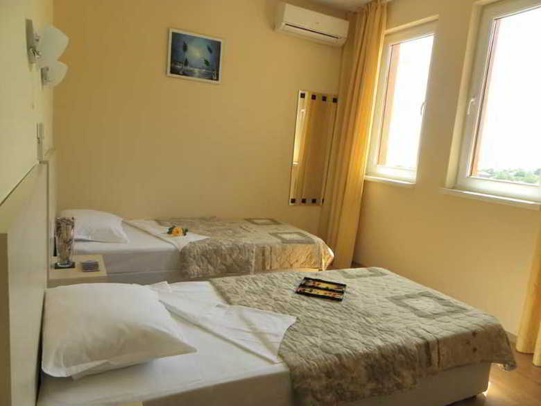 Hotel Harmony Hills