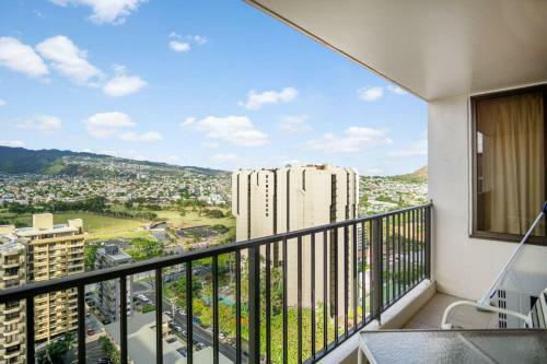Waikiki Banyan By Darmic