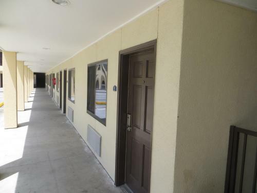 Motel Airway Inn
