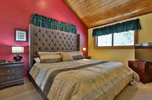 Sunset Lodge