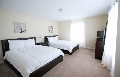 Villa Bismarck Palm Five Bedroom Holiday Home 22