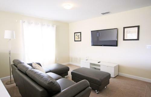 Villa Bismarck Palm Five Bedroom Holiday Home 22