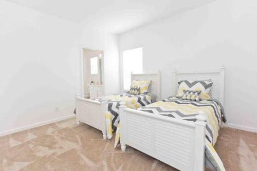 4516 Monado House