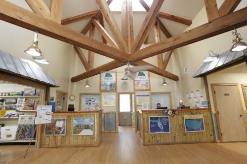 Sherwood Forest Premium Loft Cottage 12