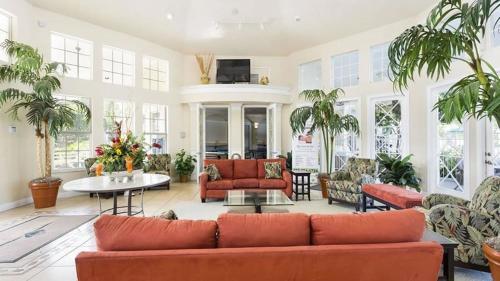 Nicely Furnished 2 Bedroom 2 Bath Condo