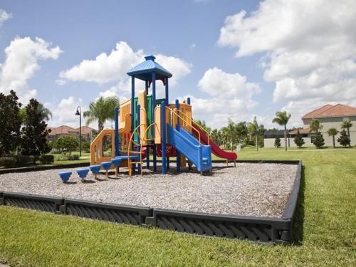 5 Bedroom 5 Bath Pool Home With Spa In Paradise Palms Resort