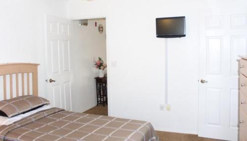 Peaceful 2 Bedroom 2 Bath Townhome In Mango Key