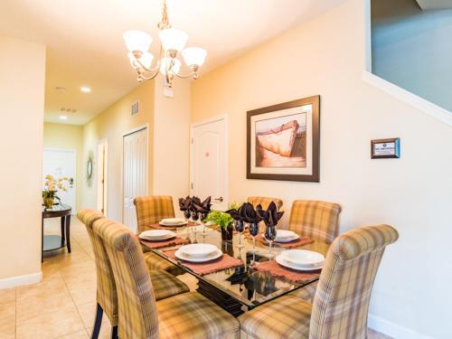 Villa Coco Palm Townhome 8951