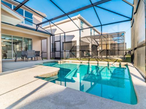 Bismarck Palm Villa 8974