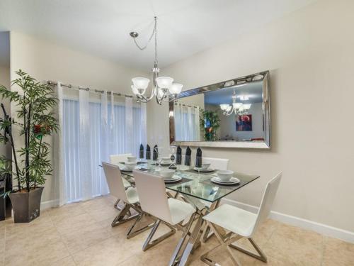 Fantastic 4 Bedroom 3 Bath Town Home With Private Pool