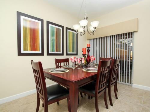 Villa Bismarck Palm Townhome 8929