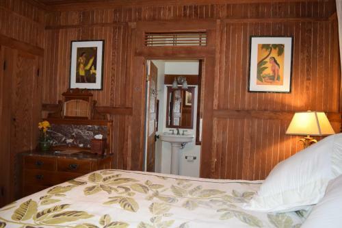 Poipu Bed And Breakfast Inn