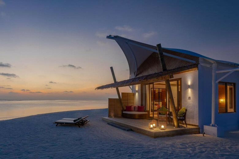 Hotel Cinnamon Hakuraa Huraa Maldives