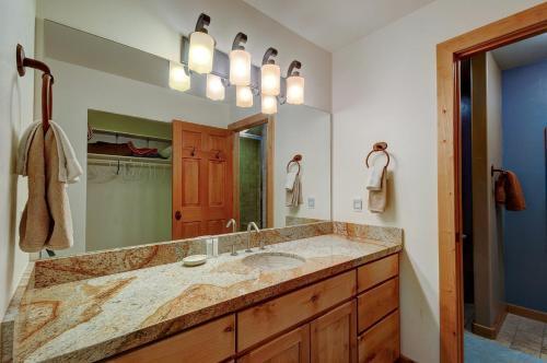 Cottonwoods 377