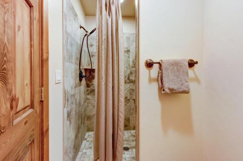 Cottonwoods 469